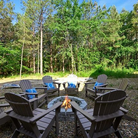 Вілла Bright Modern Luxury - Broken Bow Dream Retreat Екстер'єр фото