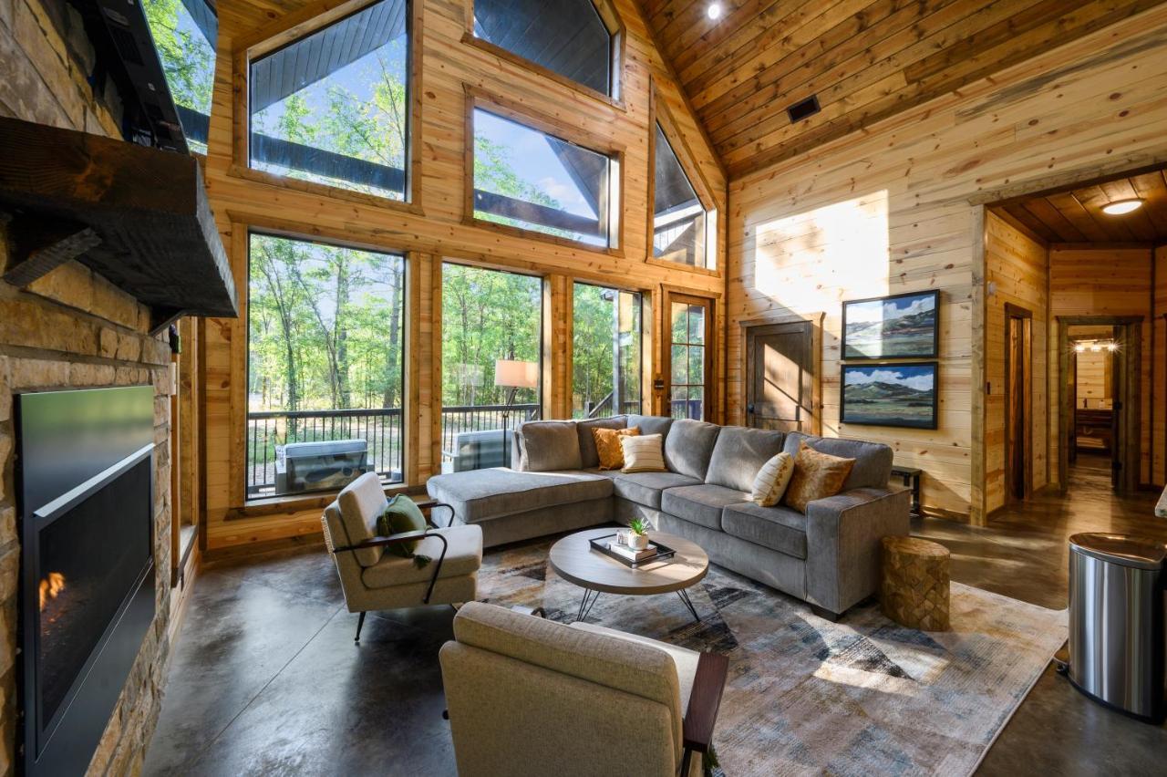 Вілла Bright Modern Luxury - Broken Bow Dream Retreat Екстер'єр фото