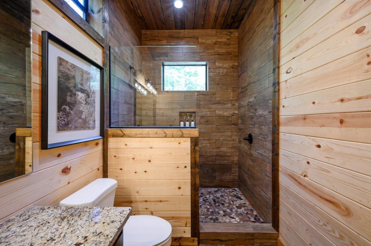 Вілла Bright Modern Luxury - Broken Bow Dream Retreat Екстер'єр фото