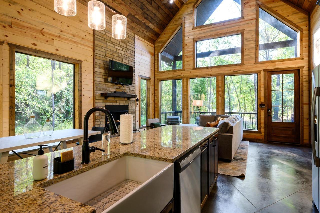 Вілла Bright Modern Luxury - Broken Bow Dream Retreat Екстер'єр фото