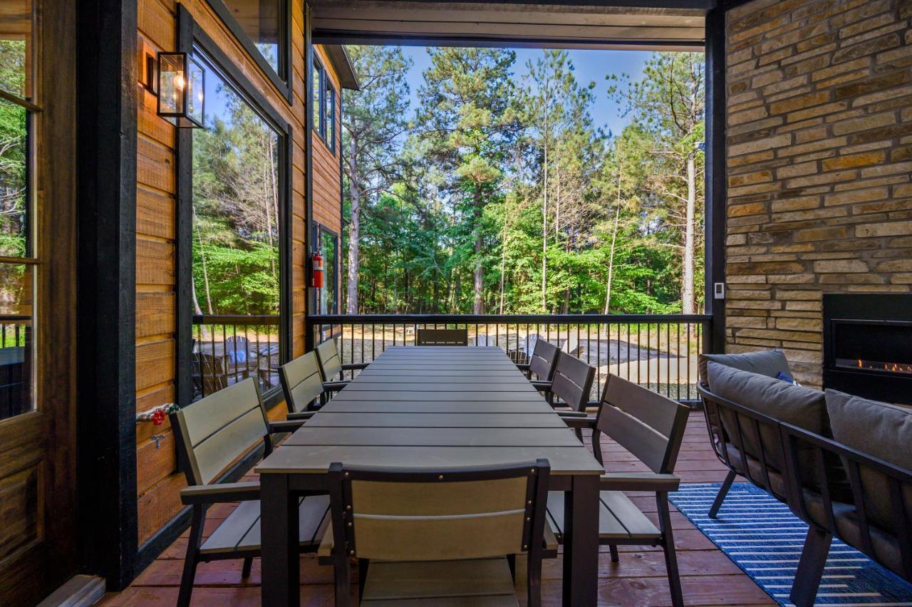 Вілла Bright Modern Luxury - Broken Bow Dream Retreat Екстер'єр фото