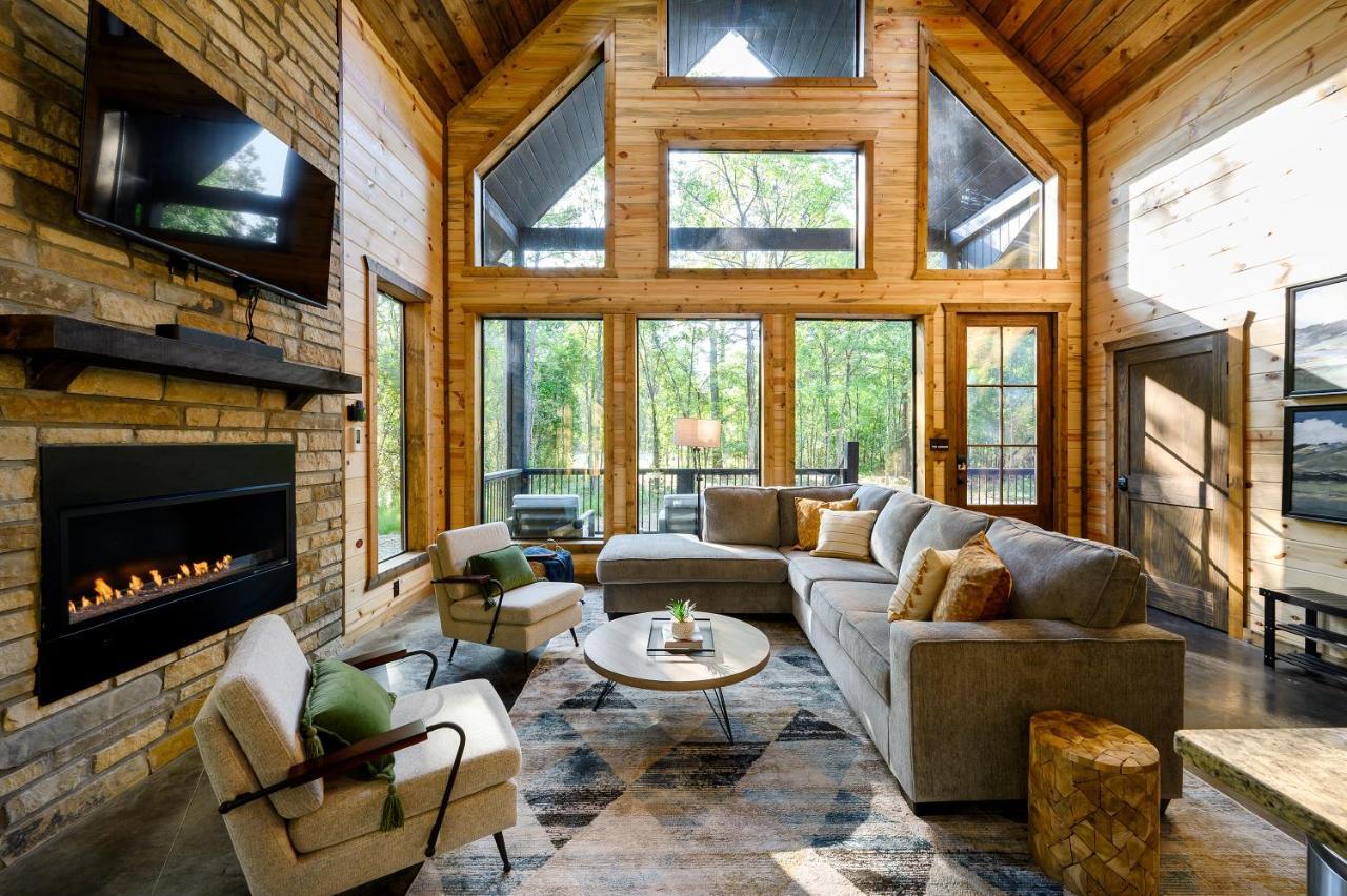 Вілла Bright Modern Luxury - Broken Bow Dream Retreat Екстер'єр фото