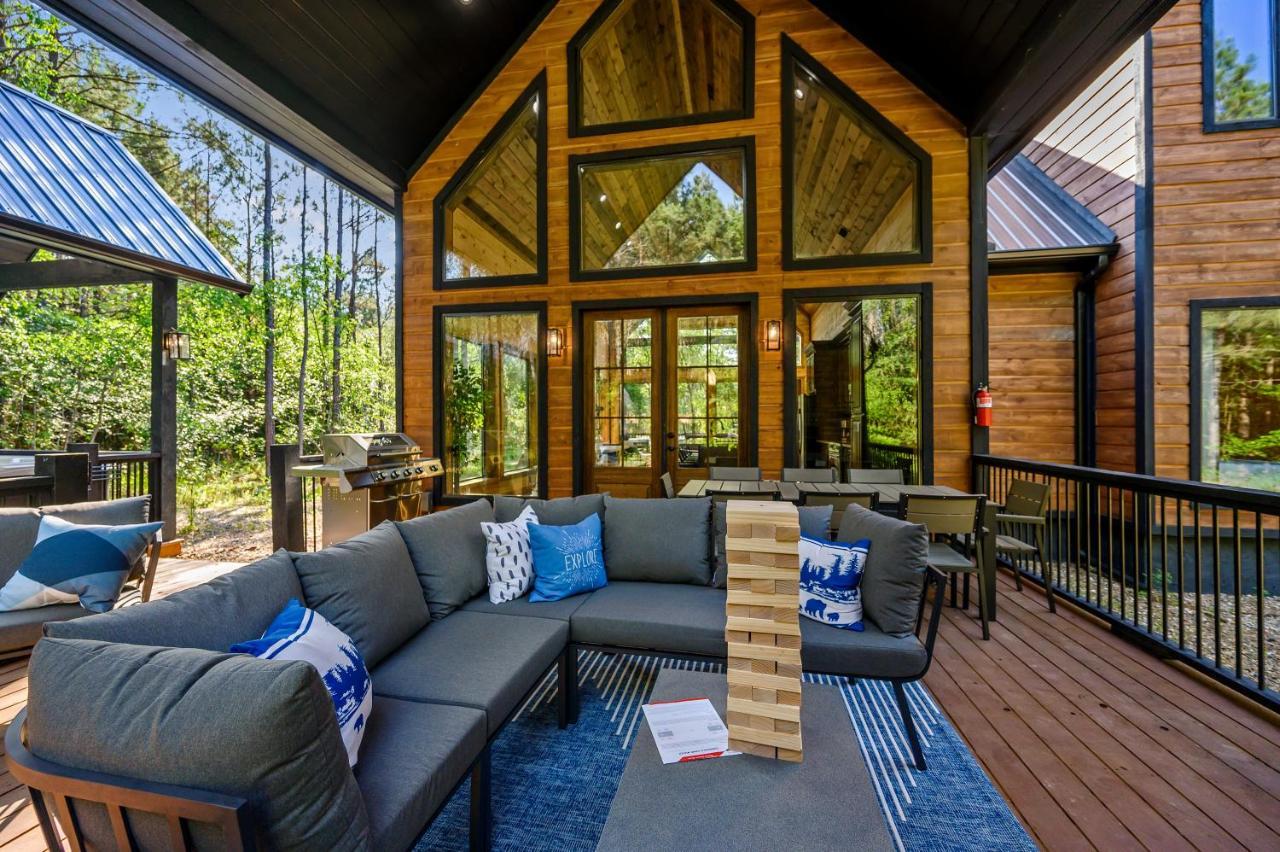 Вілла Bright Modern Luxury - Broken Bow Dream Retreat Екстер'єр фото